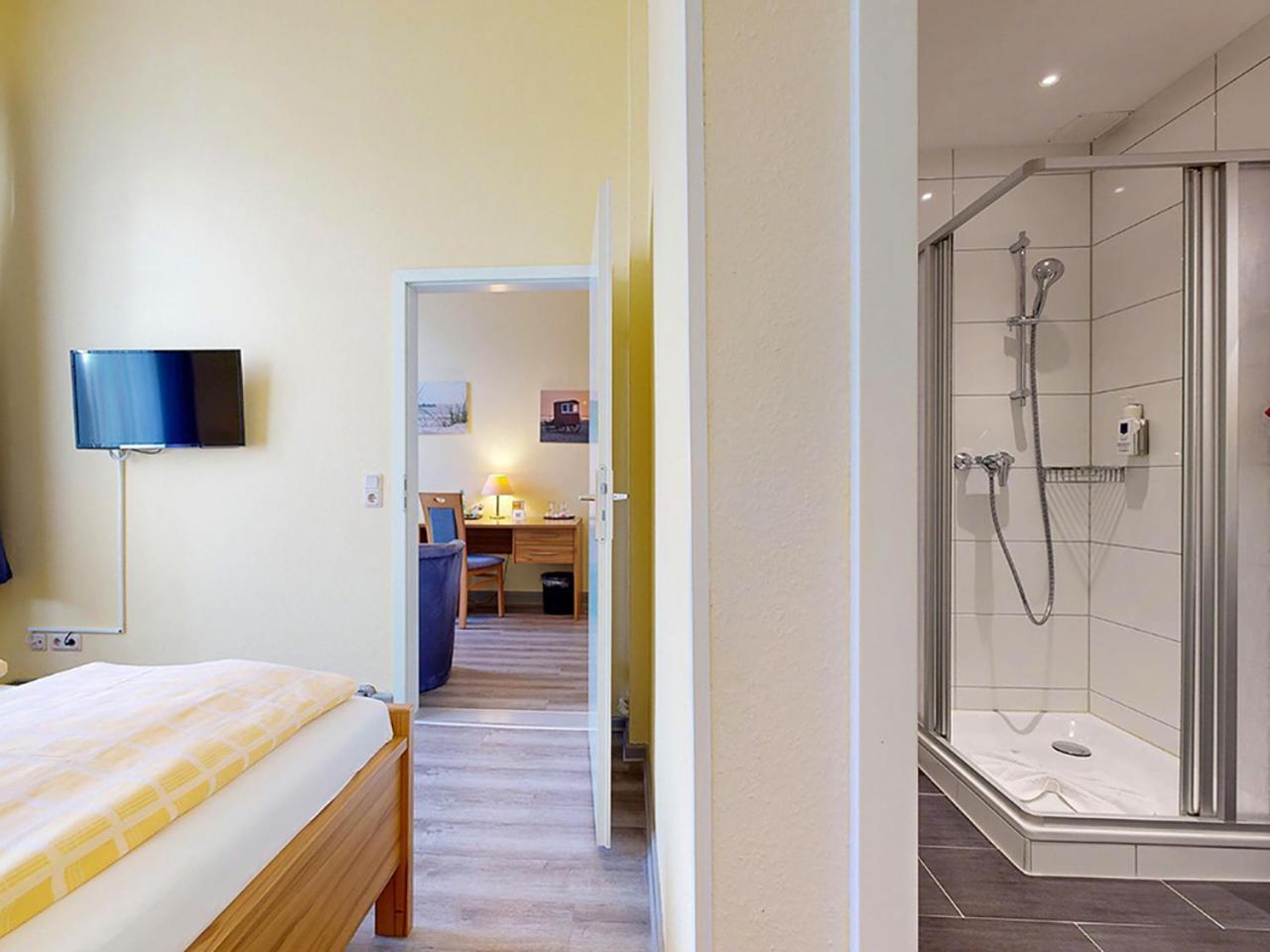 Hotel Graf Waldersee Borkum Luaran gambar