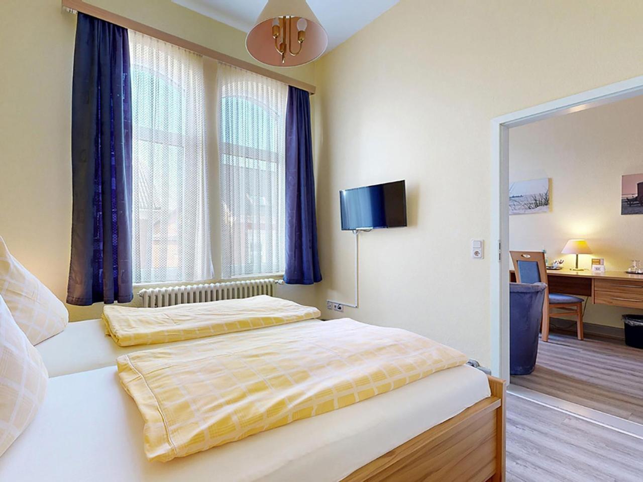 Hotel Graf Waldersee Borkum Luaran gambar