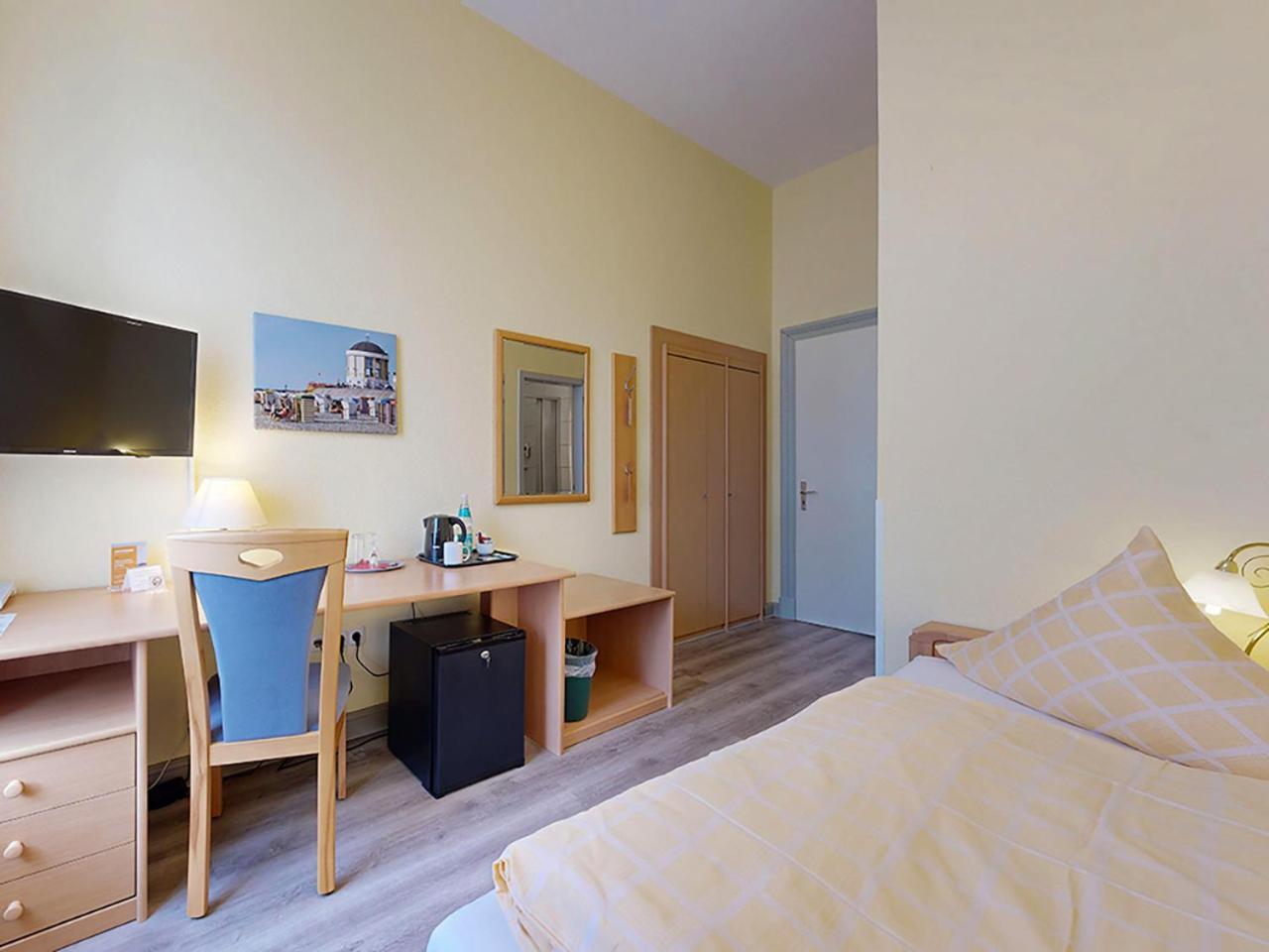 Hotel Graf Waldersee Borkum Luaran gambar