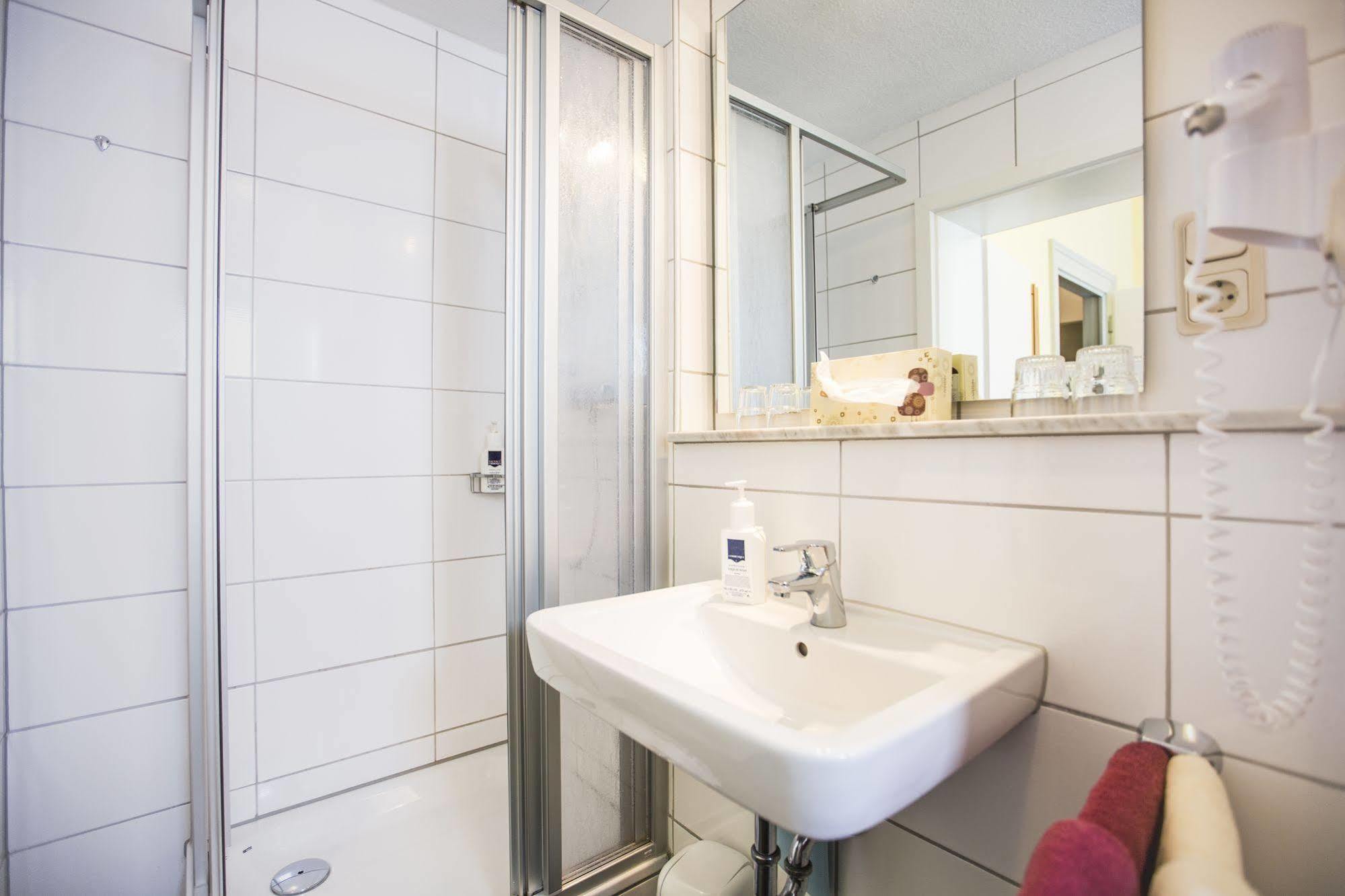 Hotel Graf Waldersee Borkum Luaran gambar